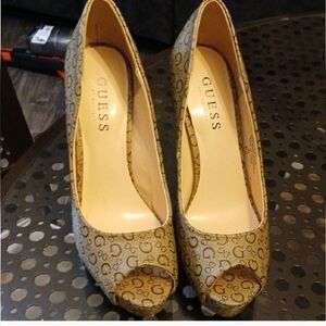 Guess Women's Patterned Tan Peep-Toe Heels